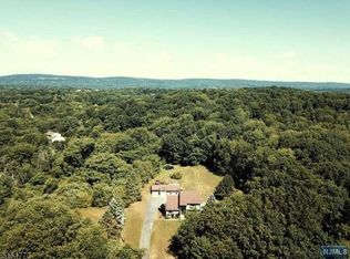 68 Haggerty Rd, Wantage, NJ 07461