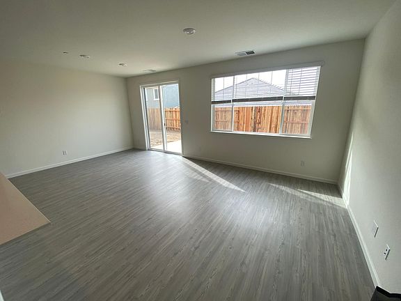 5th image of 3235 Owl Creek Way
