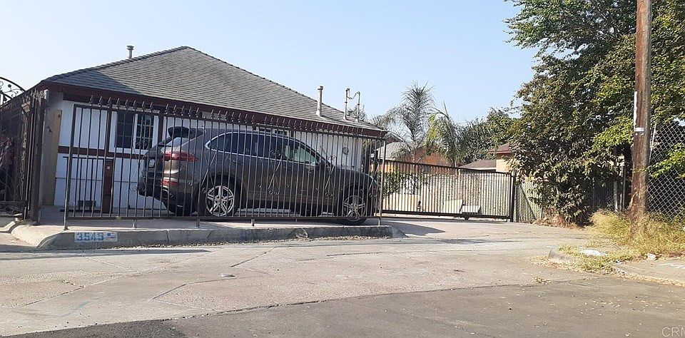1st image of 3545 Pardee Pl #0