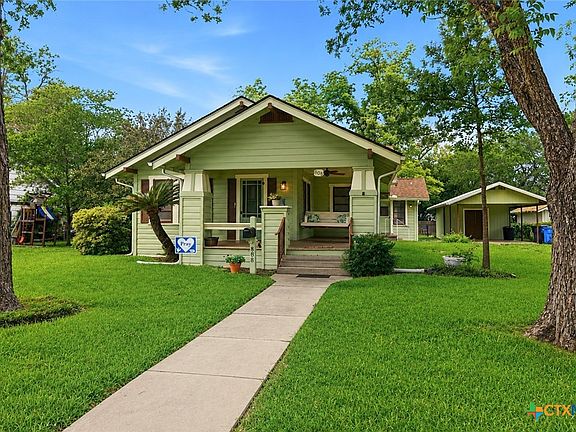 2nd image of 808 E Krezdorn St