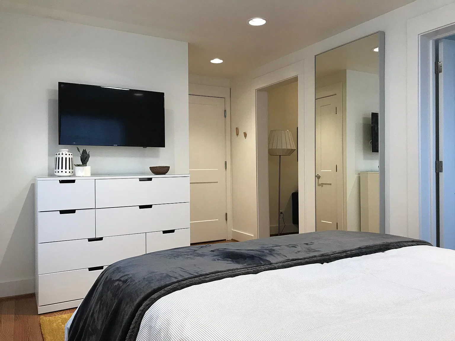 1 bed, 500 sqft, $1,500 — Photo 4