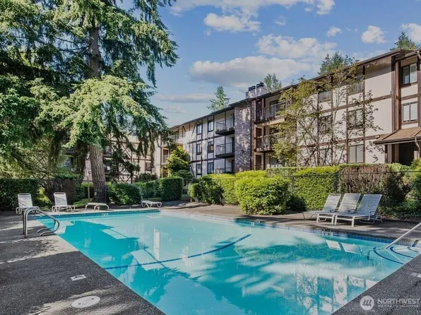 4501 Grandview Dr Drive W #t208, University Place, WA 98466