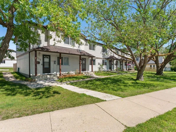 5410 146th Ave NW, Edmonton, AB T5A 4L6