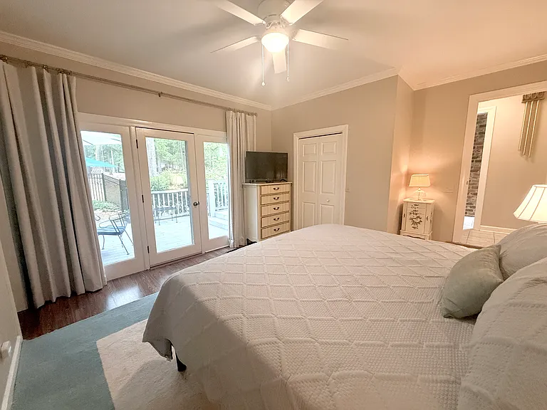 121 Cooper Cir — Photo 17