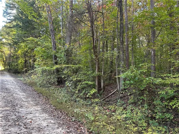 281 Everhart Rd #5, Mocksville, NC 27028