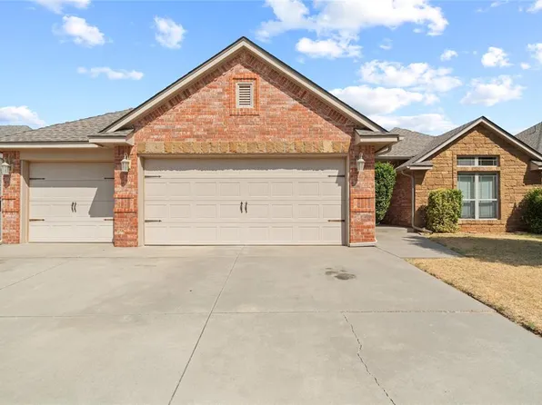 12833 NW 6th St, Yukon, OK 73099