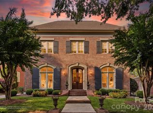8820 Heydon Hall Cres, Charlotte, NC 28210