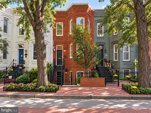 1428 Swann St NW, Washington, DC 20009