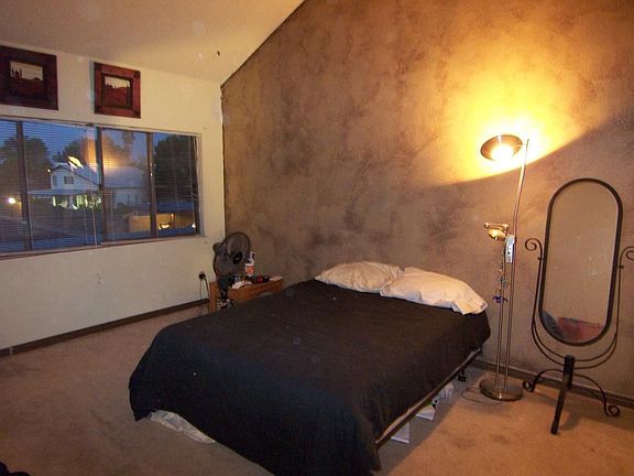 4th image of 2121 S Pennington St #64