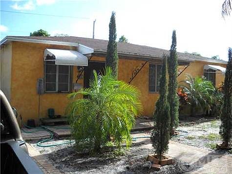 2nd image of 3004 Ridgeway Ave