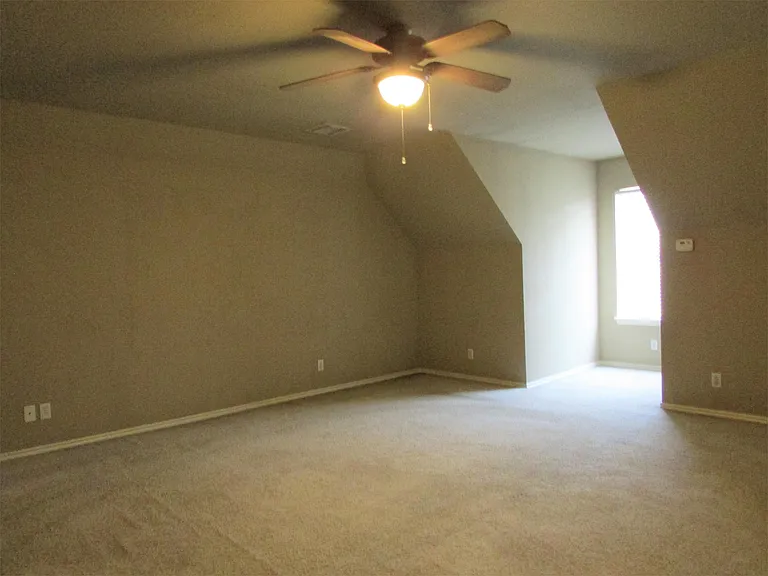 16601 Covington Mnr — Photo 6