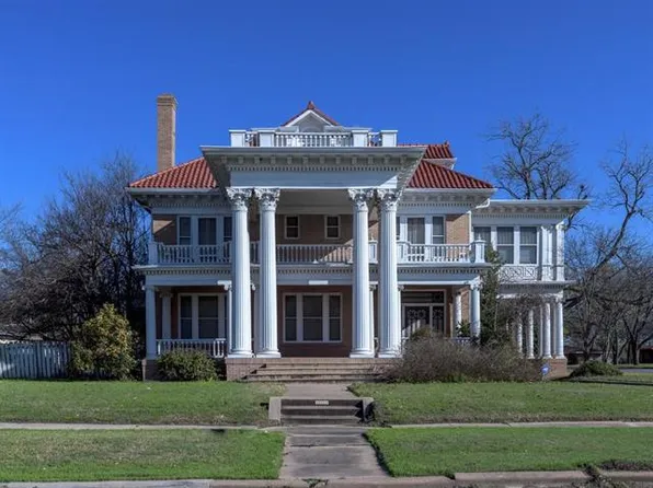 117 E 6th St, Taylor, TX 76574
