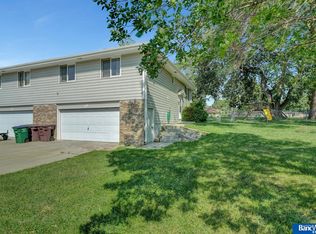 630 N 57th St, Lincoln, NE 68505