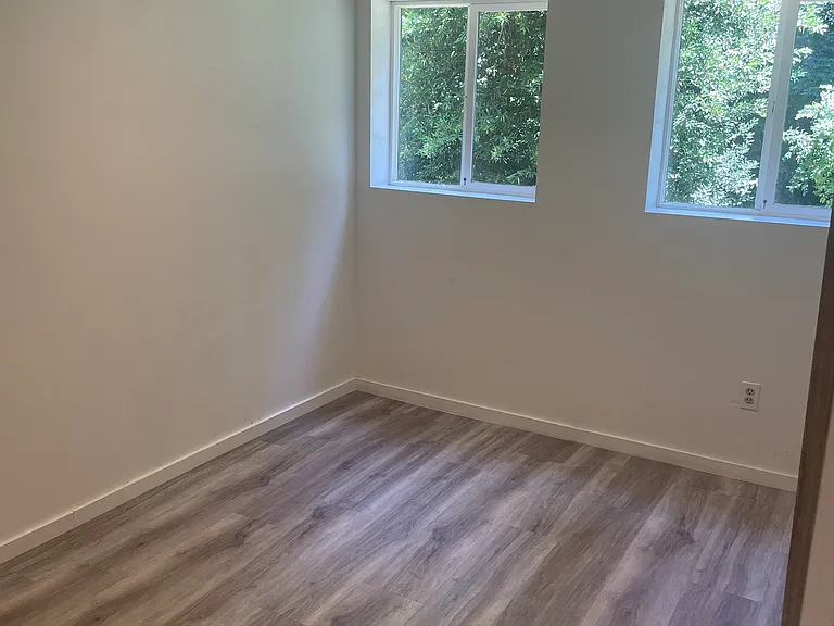 Redwood Dr — Photo 6