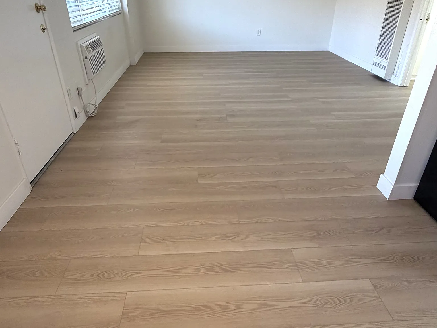 2 bed, 865 sqft, $2,500 — Photo 2