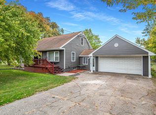 7048 Lapeer Rd, Davison, MI 48423