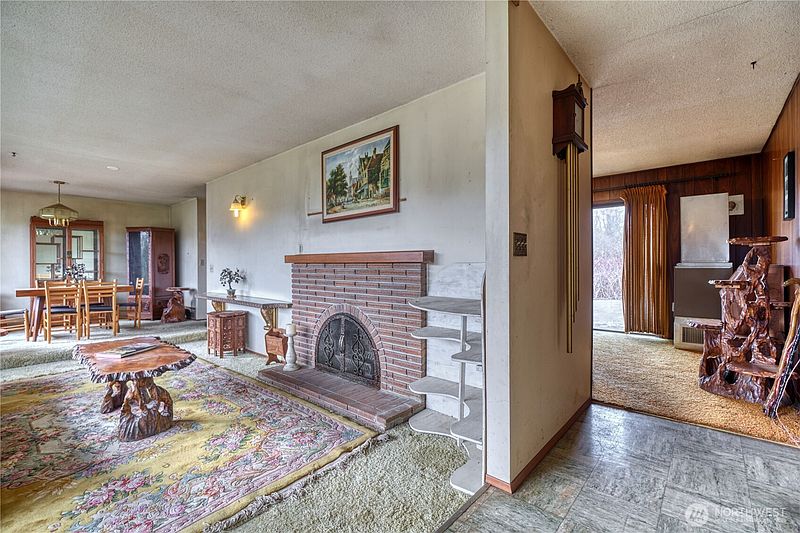 5th image of 1440 Peltier Drive