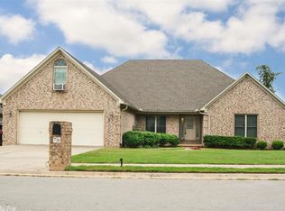 70 Lakeland Dr, Cabot, AR 72023