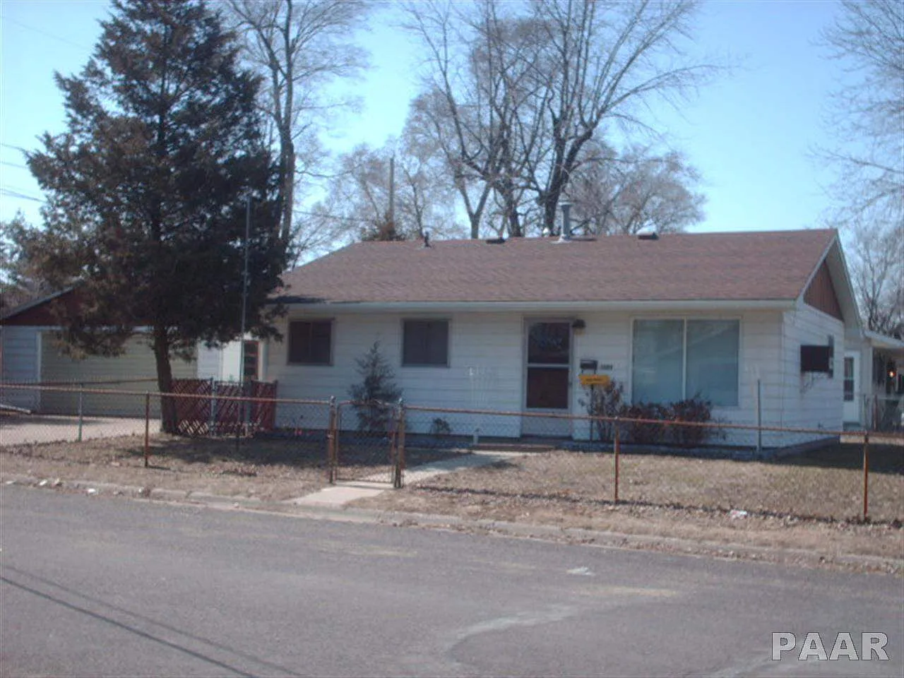1504 Koch St photo 1