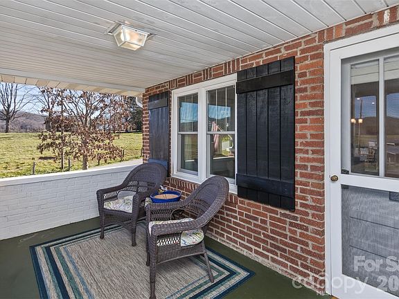 4th image of 522 Calvert Rd