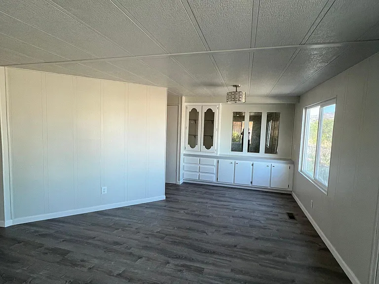 926 Roadrunner Dr — Photo 14