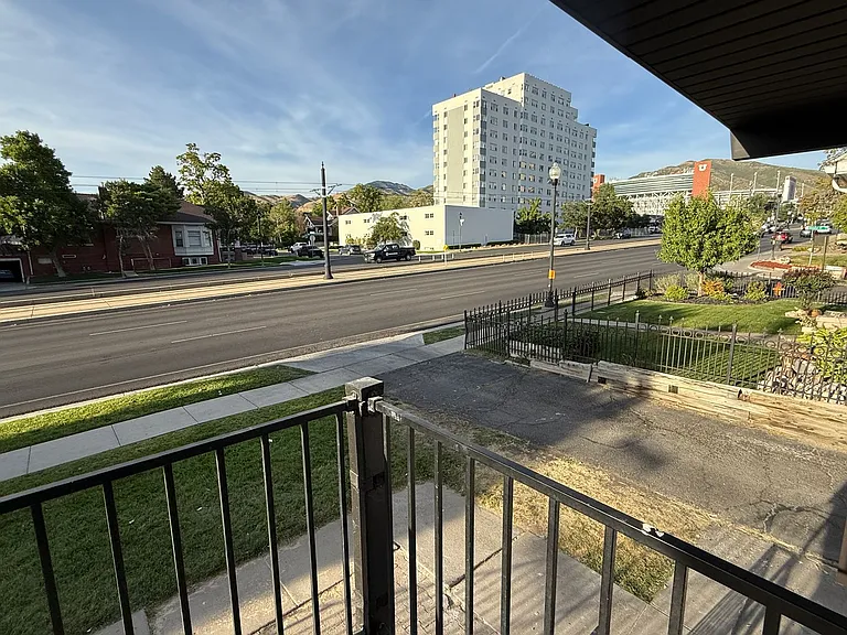 1226 E 500 S — Photo 32