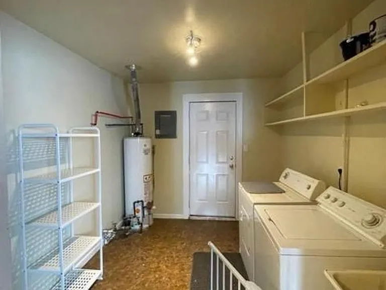 47 E Barrett Ave — Photo 9
