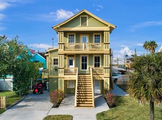 1502 Mechanic St, Galveston, TX 77550