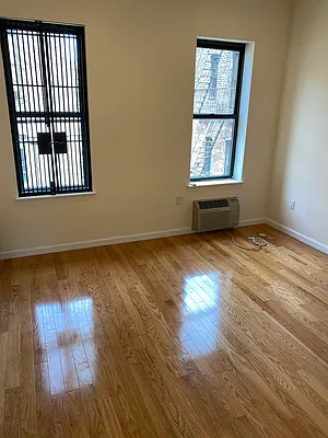 Rented by Level Group | media 27