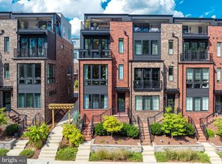 11732 Sunrise Valley Dr, Reston, VA 20191