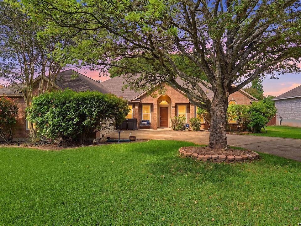 1st image of 4301 Golden Oak