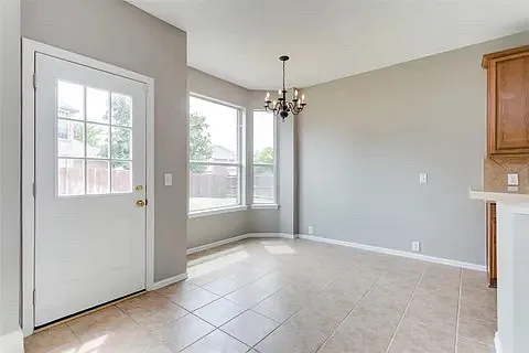 2700 Thorncreek Ln — Photo 16