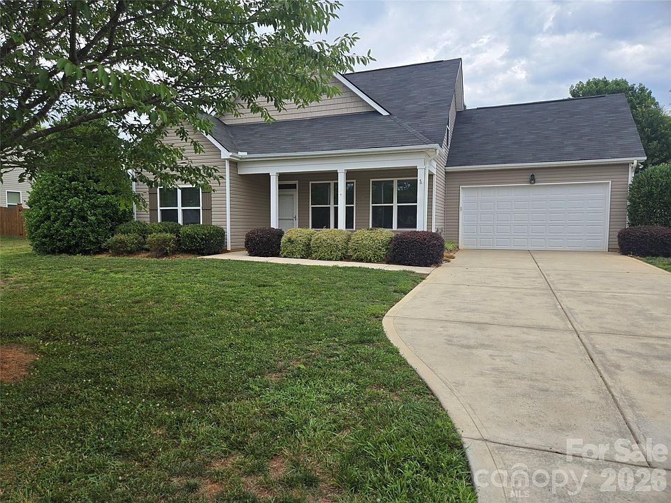 1st image of 990 Russell Ridge Dr