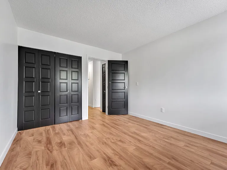 8616 Oak St #203 — Photo 10