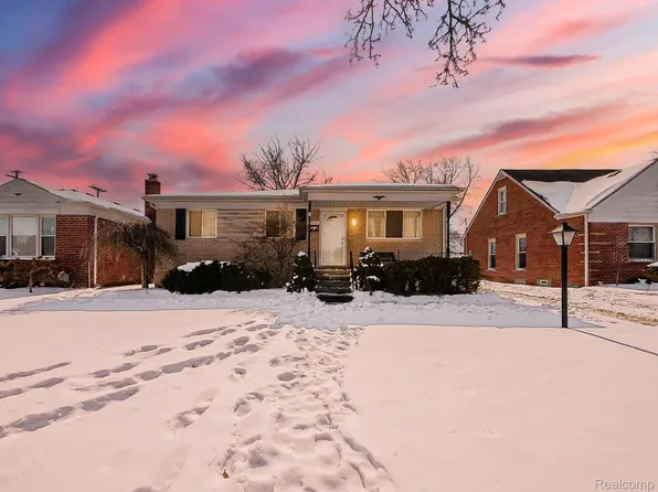 21316 Sunnydale St, Saint Clair Shores, MI 48081