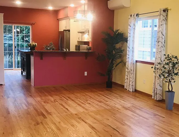 2511 Elmont Ct — Photo 5