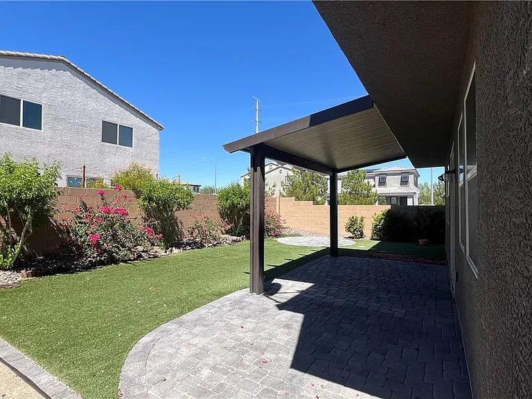 1816 Luxor Lights Ave — Photo 24