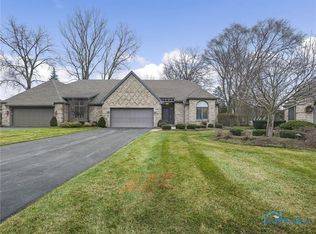 2936 Glaston Oaks Ct, Toledo, OH 43617
