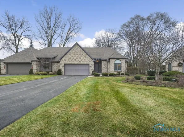 2936 Glaston Oaks Ct, Toledo, OH 43617