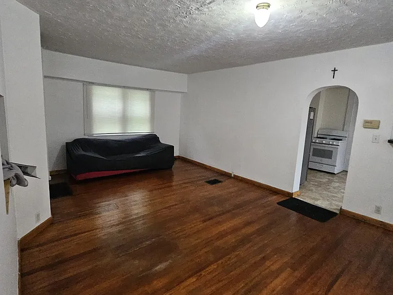 3209 Saratoga Ave #1 — Photo 13