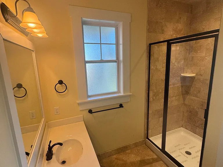 819 Meadowsweet Ln — Photo 17