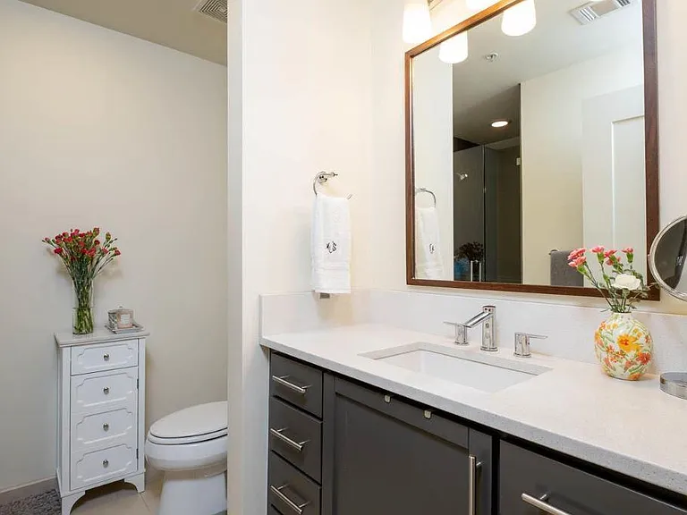 1212 Laurel St #1410 — Photo 11
