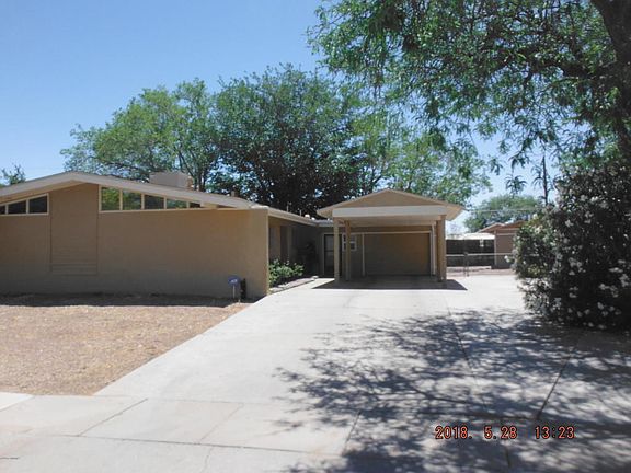 2nd image of 1415 Country Club Cir