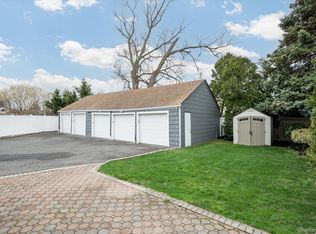 966 Tyrus Court, Merrick, NY