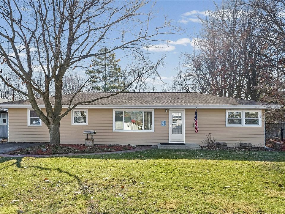 1st image of 103 W Jefferson St