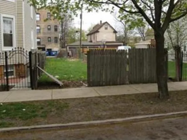 1739 N Whipple St, Chicago, IL 60647