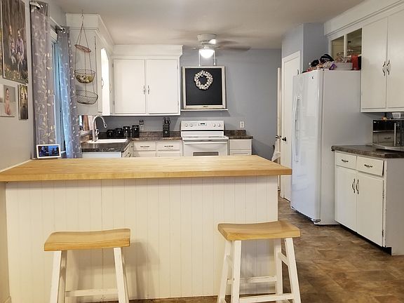 2nd image of 2516 Benton Ave