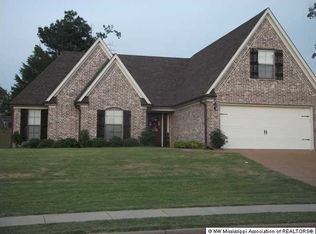 1460 Lake Front Dr, Hernando, MS 38632