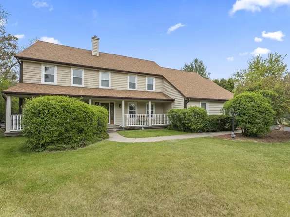W326S7350 Cabriolet COURT, Mukwonago, WI 53149