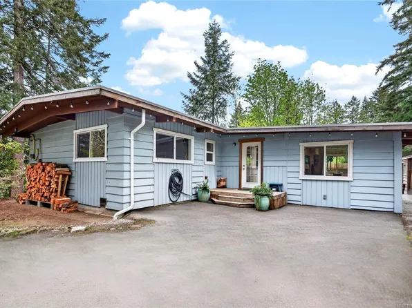 1465 N End Rd, Salt Spring Island, BC V8K 1M5